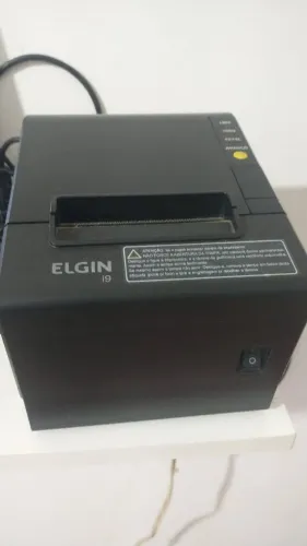 Vendo uma impressora de nota fiscal Elgin i9 usado em ótimo estado