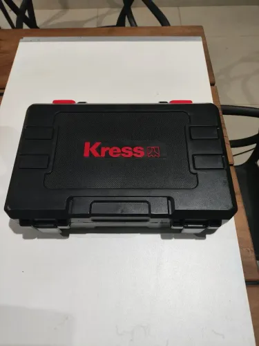 Conjunto furadeira e parafusadeira KRESS