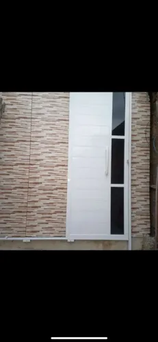 Porte de correr em alumínio branco 