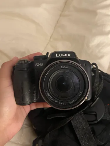 Câmera Semiprofissional Lumix FZ40