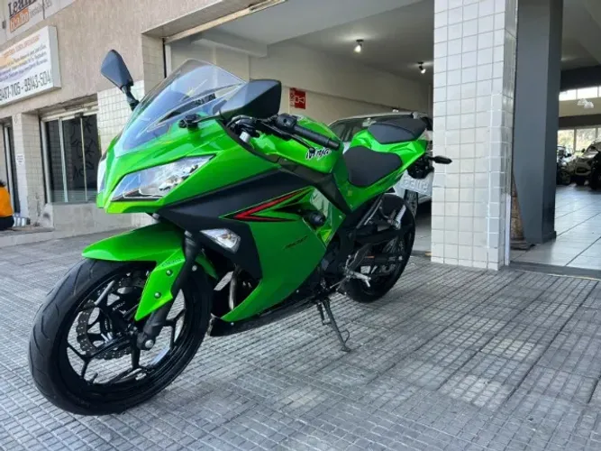 Kawasaki Ninja 300 Ano 2024 