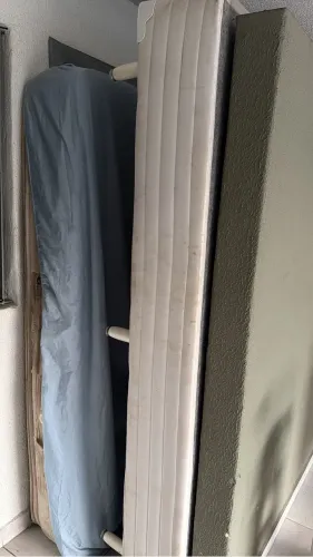 Box + Colchão de cama de solteiro