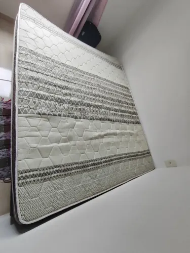 Cama box queen