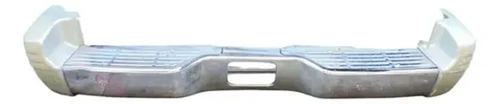 Parachoque Tras Mitsubishi Pajero Gls-b 1997/1999 C/detalhe 