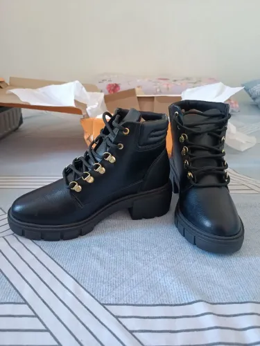 Bota coturno Beira Rio (Nova)