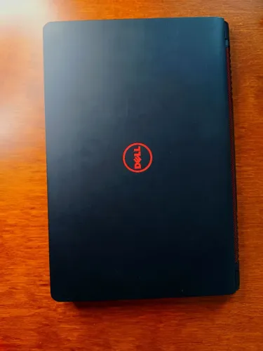 Notebook DELL i5. SEM NENHUMA MARCA DE USO. EM ESTADO IMPECÁVEL.