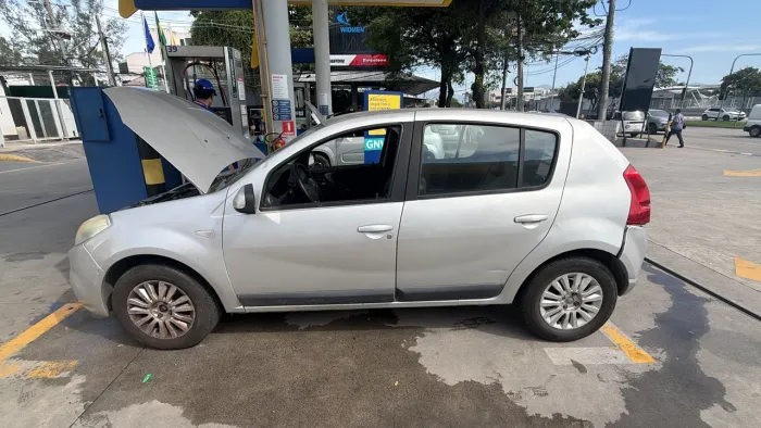 Renault Sandero Privilège Hi-flex 1.6 16V 5P AUT 2012