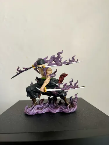 Zoro santoryu action figure