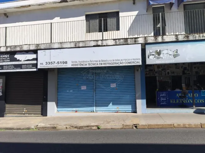 Locação de Comercial / Salão na cidade de Araraquara
