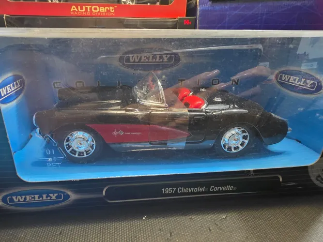 Miniatura 1:24 1957 Chevrolet Corvette