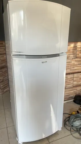 Vendo Geladeira Consul frost free, em ótimo estado e funcionamento!