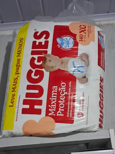 Fralda Huggies XG com 140 und