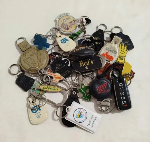 Lote de chaveiros antigos