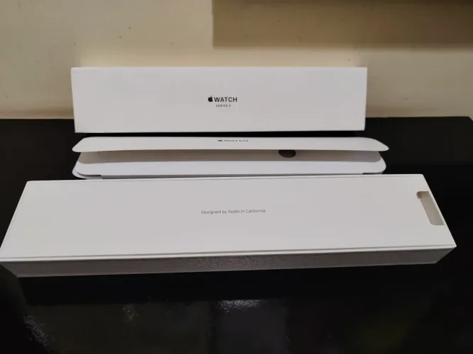 Apple Watch Series 3 42mm - Impecável (Saúde 97%) + Caixa e Acessórios