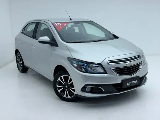 Chevrolet Onix Hatch LTZ 1.4 8V Flex Power Mec. 4P 2015