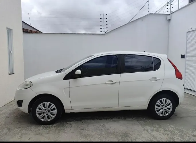 Fiat Palio Attractive 1.0 EVO Fire Flex 8V 5P 2013