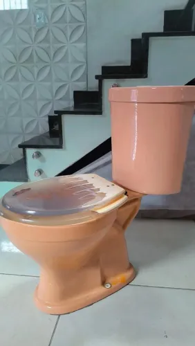 Vaso sanitário com caixa acoplada