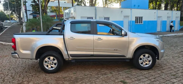 Chevrolet S10 Pick-up LT 2.5 Flex 4X2 CD 2015