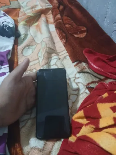 Vende-se este celular Redmi note 11 preto