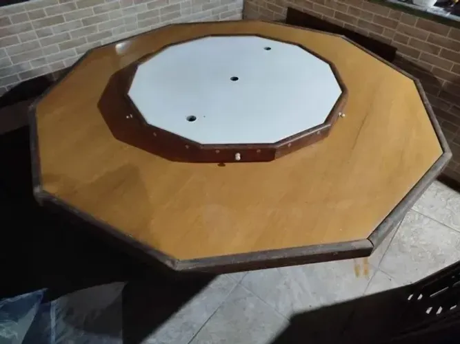 MESA GRANDE REDONDA 1,70m DE DIÂMENTRO COM DISCO GIRATÓRIO! ÓTIMA PARA ÁREA DE FESTA