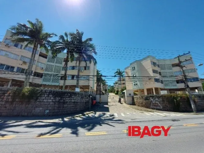 Excelente Apartamento 2 dormitório(s) em Pantanal - Florianópolis