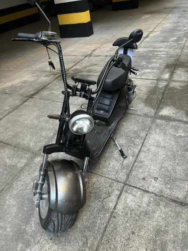 Scooter elétrica