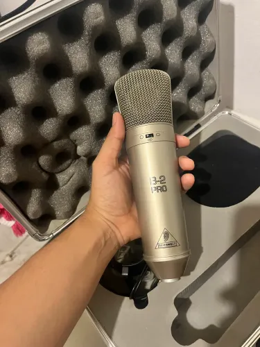 Microfone Behringer B-2 Pro (Includo Cabo, Filtro para Ruído e Case)