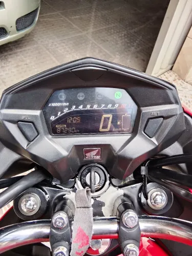 Titan 160