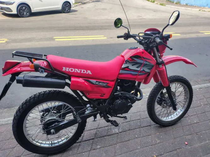 HONDA XLR 125 Es 2002 - Freio a disco - ACEITO CARTÃO!
