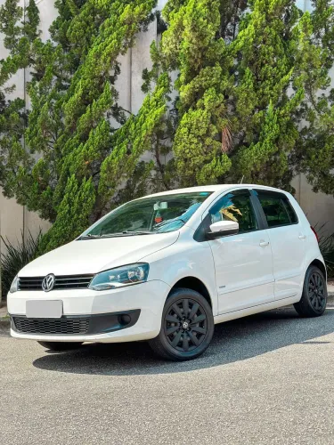 Volkswagen Fox 1.0 MI Total Flex 8V 5P 2014