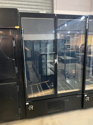 Cervejeira 2 portas 1300 litros linha premium pronta entrega 
