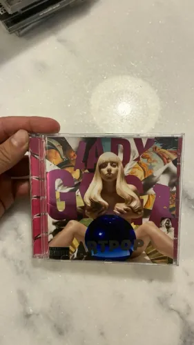 Lady Gaga - Artpop (CD + DVD) Capa Metalizada