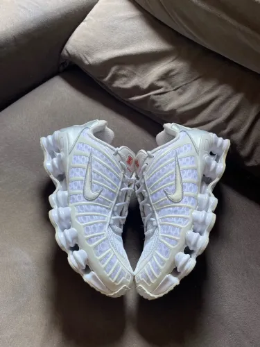 Nike shox