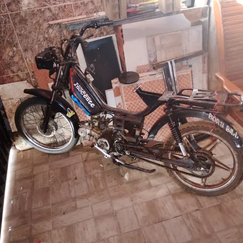 Vende-se motocicleta