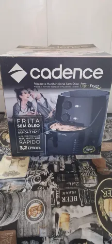 Fritadeira Sem Óleo da marca Cadence.