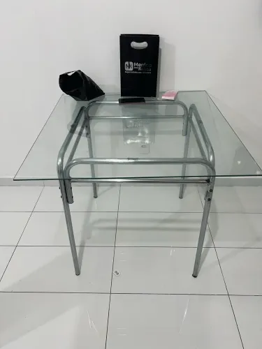 Mesa de jantar 4 lugares