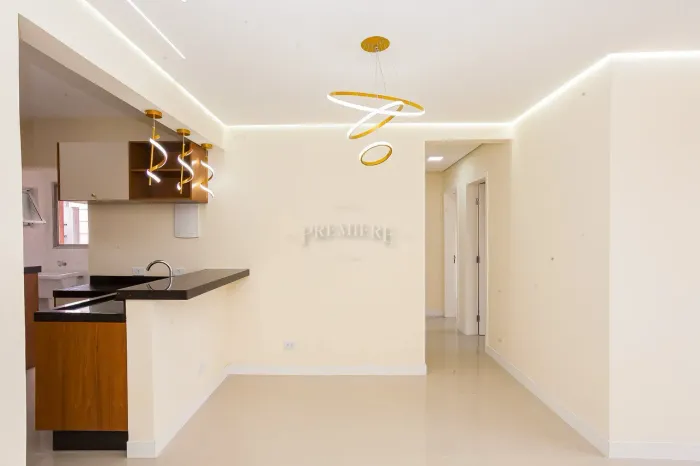 Apartamento com 3 dormitórios para alugar, 72 m² - Cristo Rei - Curitiba/PR