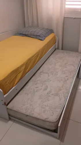 Sofá bicama de Solteiro com cama auxiliar - acompanha colchão principal e colchão auxiliar