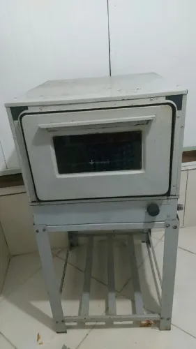 Vendo forno industrial em ótimo estado