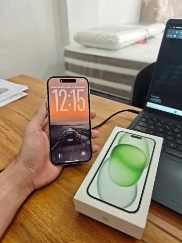 iPhone 15 (128gb) Saúde 86%