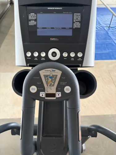 Aparelho elíptico LIFE FITNESS