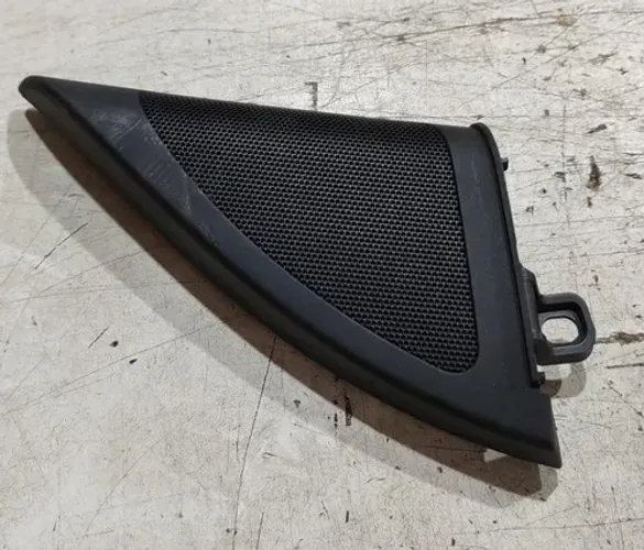 Moldura Tweeter Dianteira Direita Audi A4 2012