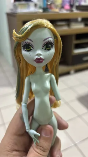 Monster High Lagoona básica G1