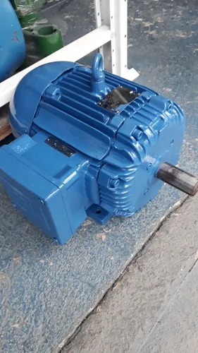 Motor elétrico trifásico 10 cv a prova de explosão.