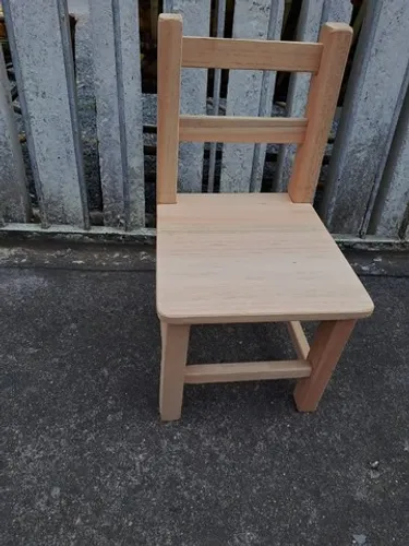 Cadeira de Eucalipto Infantil 