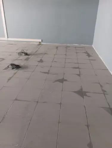 Alto nivelamento sobre piso 