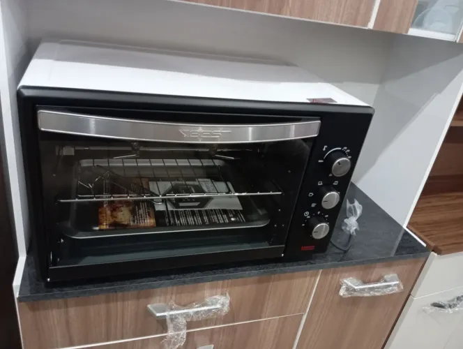 FONO ELÉTRICO COM ESPETO GIRATÓRIO 