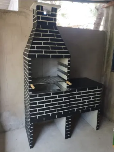 Churrasqueira com bancada pré moldada 