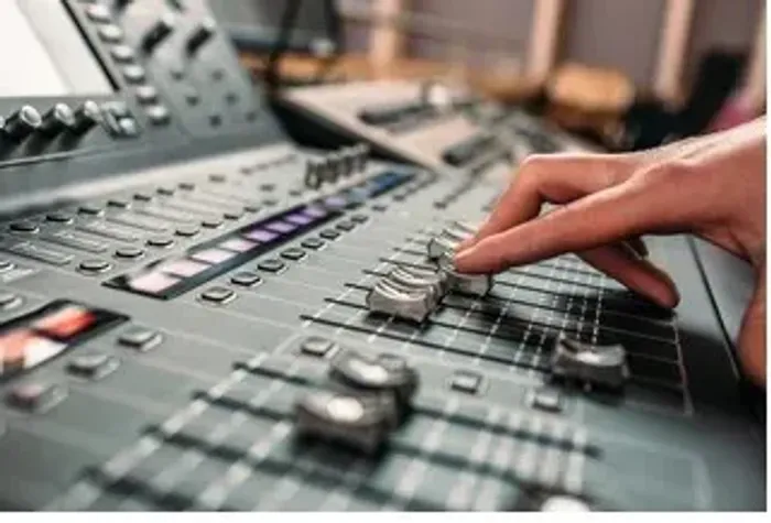 Aluguel Equipamento de som para cerimônia de casamento, festa debutante, etc