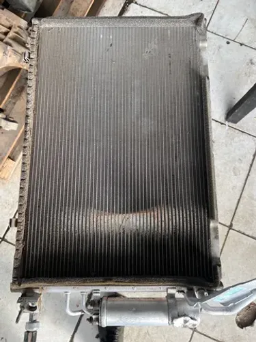 Condensador ford ka 1.0 3 cilindros